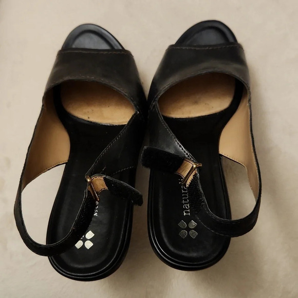 Naturalizer Women's Black Peep Toe Sling Back Sandal - Picture 7 of 8